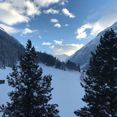 Appartements Dobler - S'Darhuam Sankt Leonhard im Pitztal Esterno foto