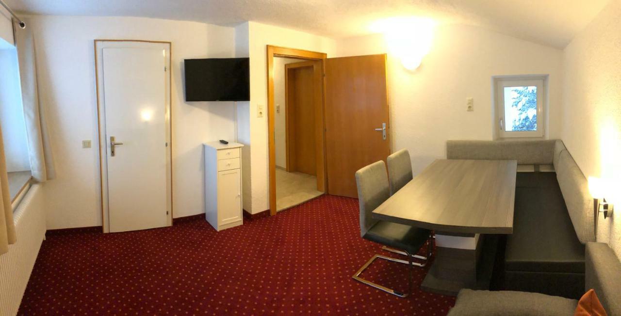Appartements Dobler - S'Darhuam Sankt Leonhard im Pitztal Esterno foto