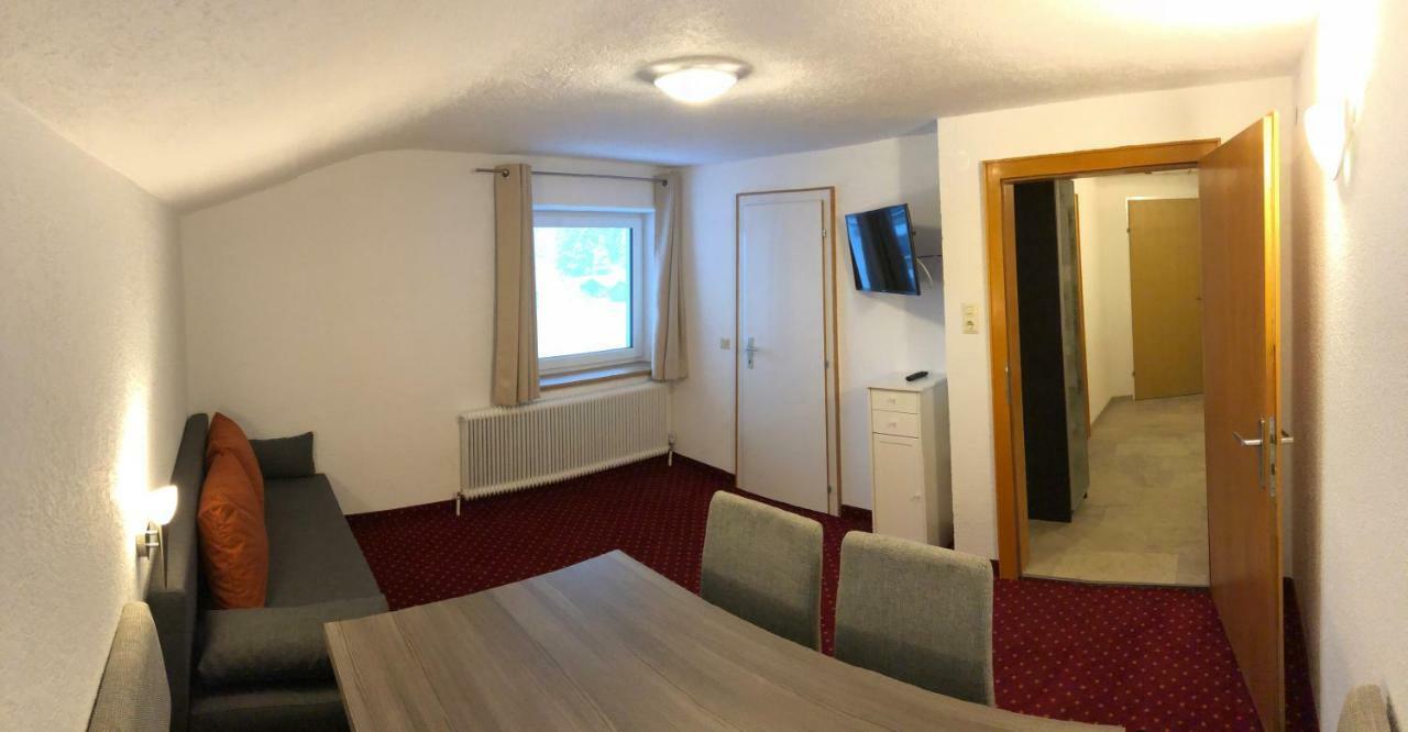 Appartements Dobler - S'Darhuam Sankt Leonhard im Pitztal Esterno foto