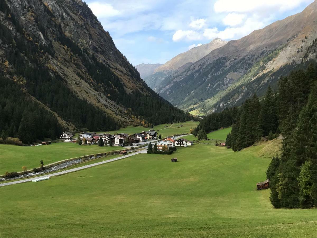 Appartements Dobler - S'Darhuam Sankt Leonhard im Pitztal Esterno foto